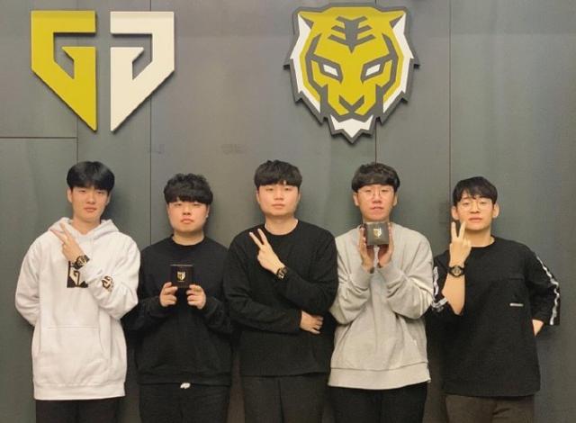 坛的劲旅之 坛的劲旅之