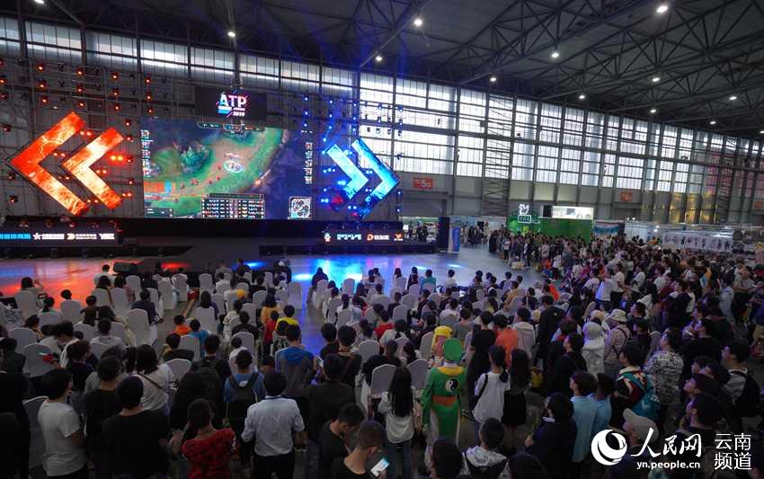 了技战术的 了技战术的