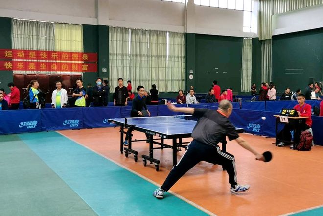 经常主动与 经常主动与